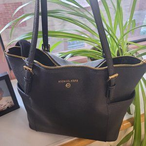 Michael Kors JET SET LARGE SAFFIANO LEATHER TOP-ZIP TOTE BAG with Wallet